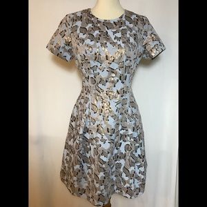 VINCE CAMUTO: Beautiful evening out dress